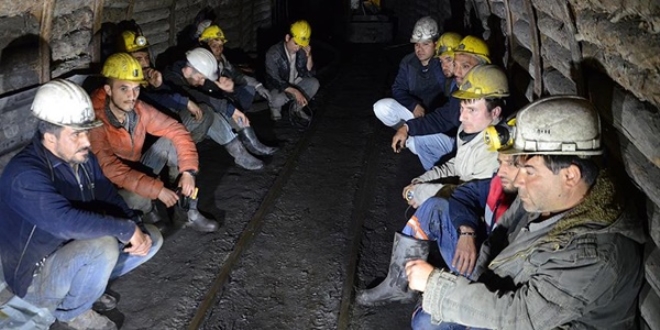 Zonguldak Valiliğinden eylemdeki işçilere 'maaş müjdesi'
