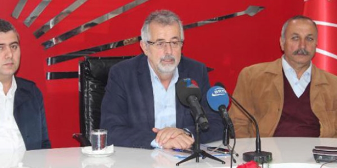 CHP ilçe başkanı ve yönetimi istifa etti