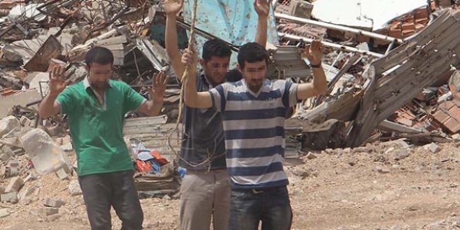 'Sivilim' diyen ter�risti eski g�r�nt�leri ele verdi