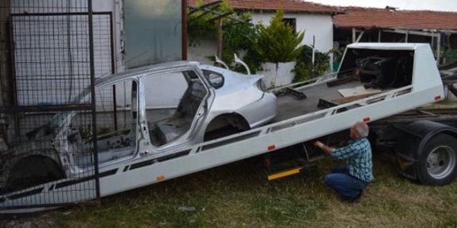 �al�nt� ara�lar� par�alayan zanl�ya su��st�