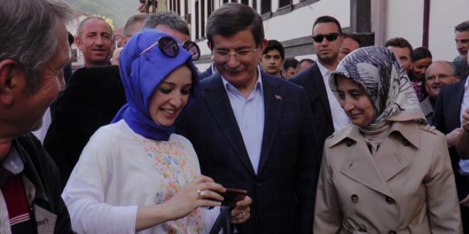 Eski Ba�bakan Davuto�lu Bolu'da