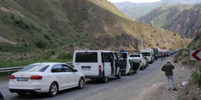Yüksekovalılar evlerine geri dönmeye başladı