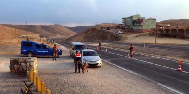 Aranan PKK'l yol kontrolnde yakaland