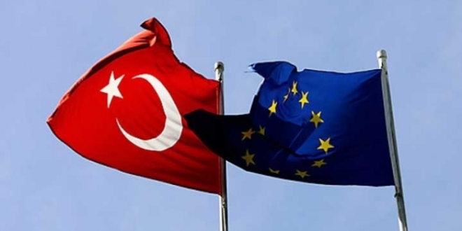 Terörle mücadele yasasının değiştirmesi AB'nin bir koşulu