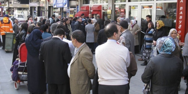 Dul aylığını erkekler de alabiliyor