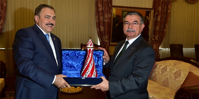 MEB Bakanı İsmet Yılmaz'ı ilk ziyaret eden Bakan
