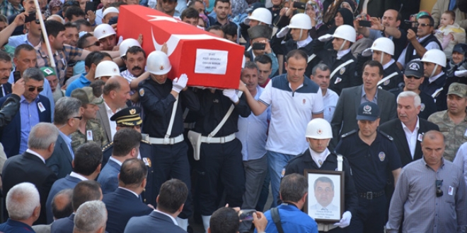 ehit polis Osman Bodur, Giresun'da topraa verildi