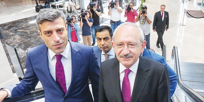 K�l��daro�lu: Ermenistan da ar�ivini a�s�n