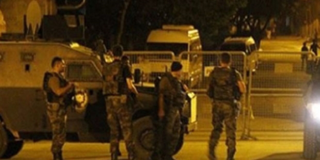 Van'da eş zamanlı 3 saldırı