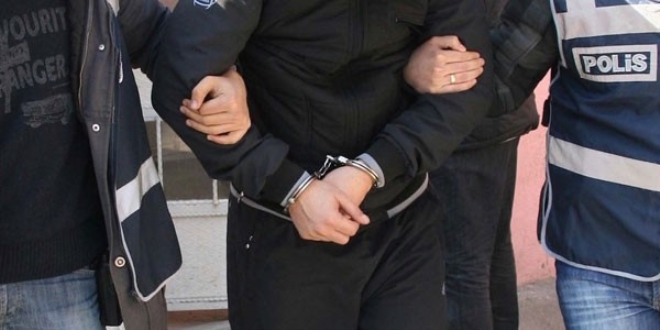 Akdeniz Üniversitesi'nde 19 tutuklama
