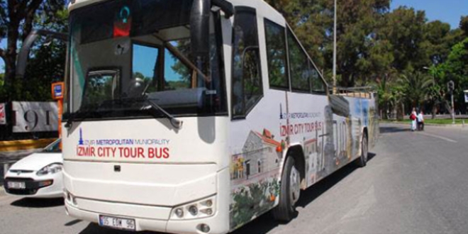 İzmir'de son tur otobüsü de seferden kaldırıldı