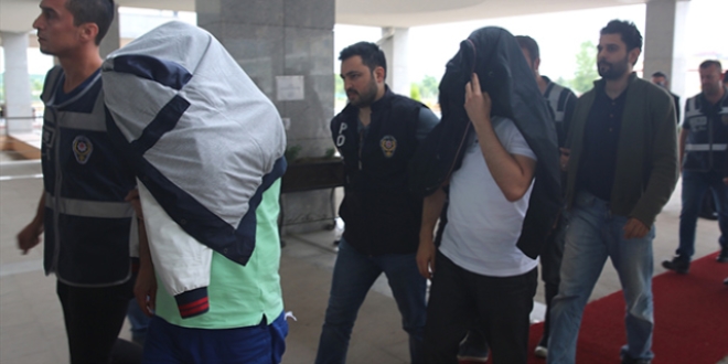 Edirne'de gözaltına alınan şüphelilerden 19'u adliyeye sevk edildi