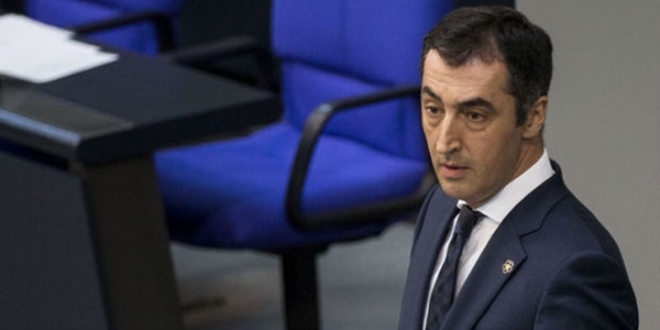 Cem Özdemir, Tokat hemşehriliğinden ihraç ediliyor