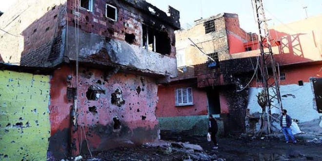 HAK-PAR: PKK, elini Kürt halkının yakasından çekmeli
