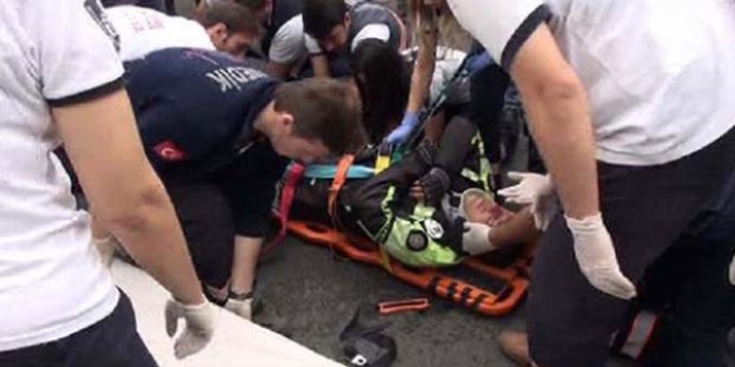 Ambulanslara eskortluk eden polis kaza yaptı