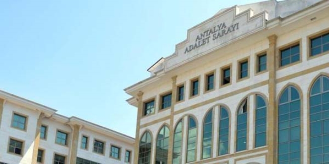 T�rk k�kenli 11 milletvekili hakk�nda su� duyurusu