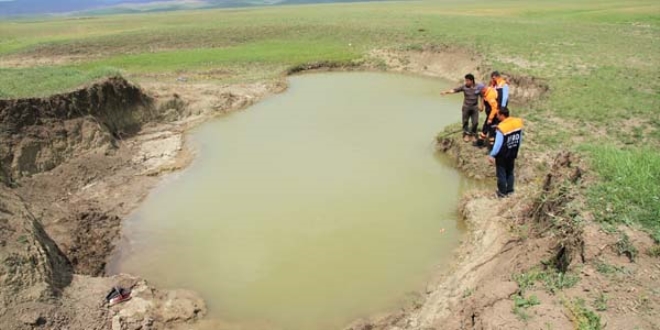 Muş'ta 13 yaşındaki çocuk girdiği gölette boğuldu