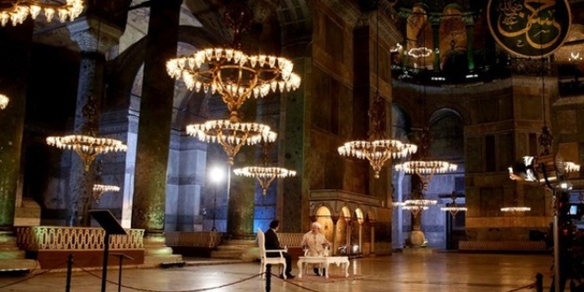 T�rkiye'den Yunanistan'a Ayasofya yan�t� geldi