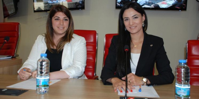 Eski 'Türkiye Güzeli' Kadın Kolları Başkanı oldu