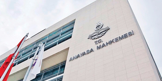 AYM dokunulmazlık oyununu bozdu