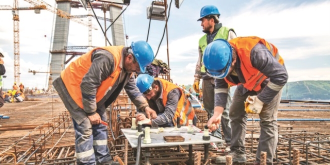 Taşeron düzenlemesi yeniden ele alınacak