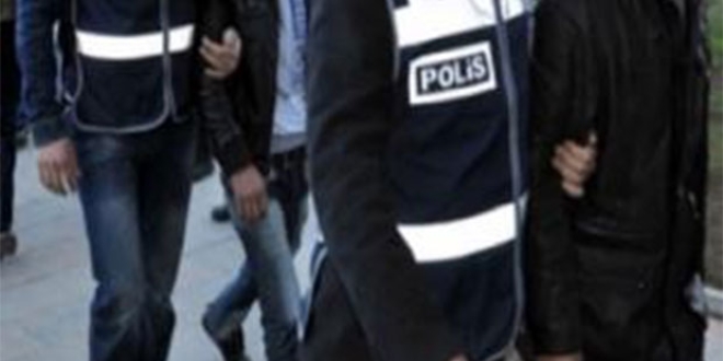 FETÖ operasyonu: 8 tutuklama