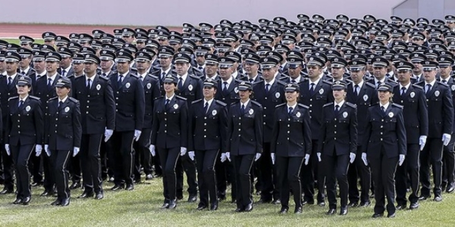 Komiser yard�mc�lar�n�n mezuniyet heyecan�