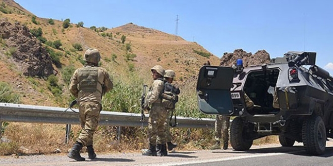 Şırnak'ta bombalı araçla saldırı son anda önlendi