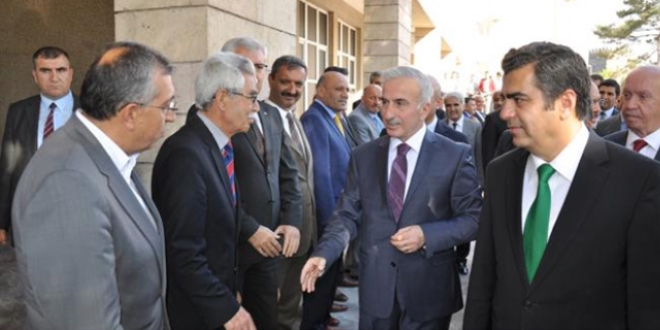 Kayseri Valiliğine atanan Süleyman Kamçı, görevine başladı