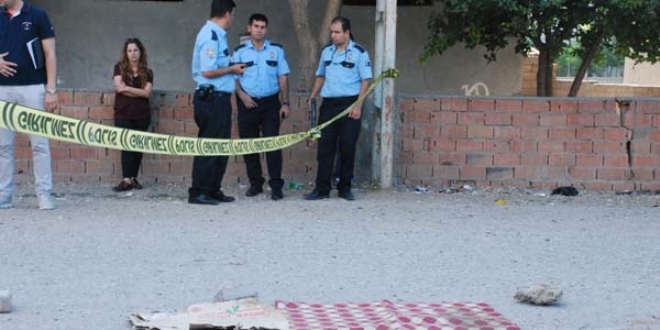 Halk otobüsünün çarptığı bebek hayatını kaybetti