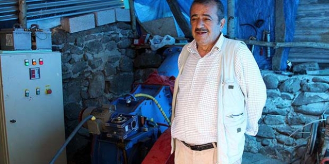 Kendi kullandığı elektriği kendi üretiyor