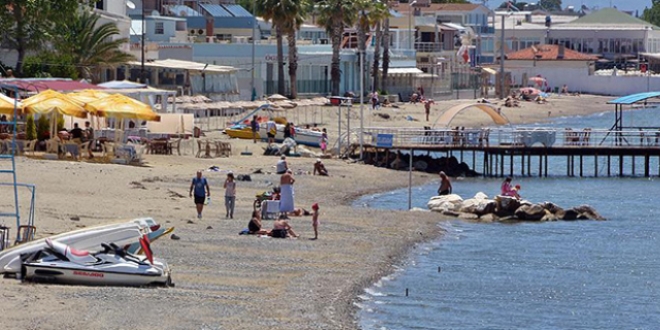Kuzey Egeli turizmciler uzayan bayram tatiliyle umutland
