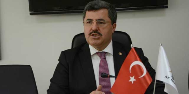 Gençlere sosyal medya uyarısı