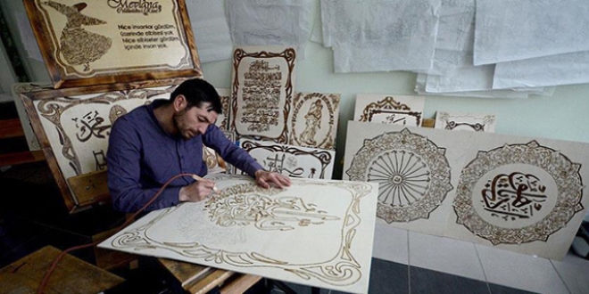 Hat ve ahşap yakma ustası imam