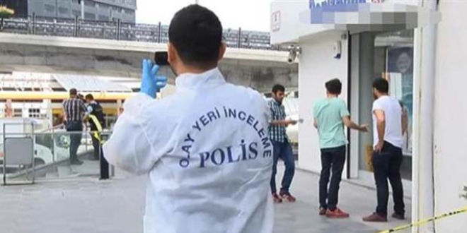 Esenyurt'ta silahl� banka soygunu