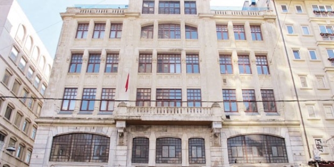 Beyo�lu Anadolu'da karma e�itim sona eriyor