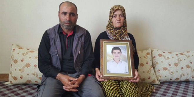 Oğlunu teröre kurban veren aileden PKK'ya tepki
