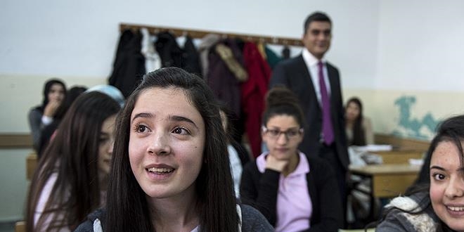 Öğretmenlerin il dışı nakillerine başvurular alınacak