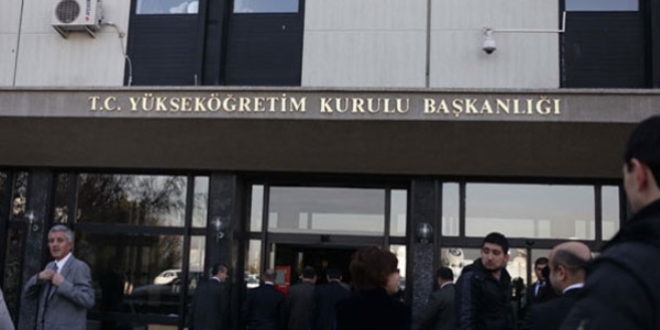 Kayıtlı yüksek lisans öğrencileri, azami sürelere tabi olacak