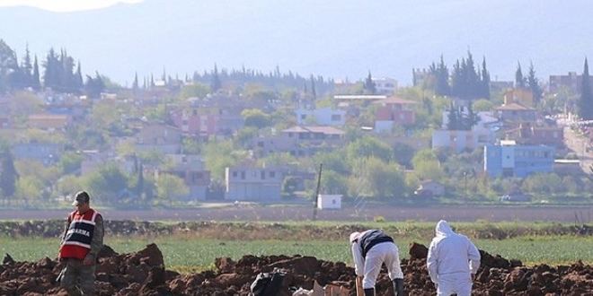Hatay kırsalına top mermisi düştü