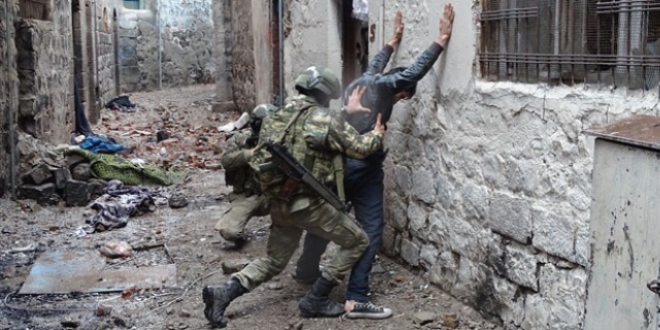 Yüksekova'da 1 PKK'lı teslim oldu