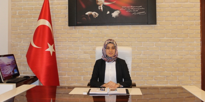 Türkiye'nin ilk başörtülü kaymakamı atandı