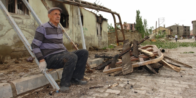 Terörün yıktığı Yüksekova gelecekten umutlu