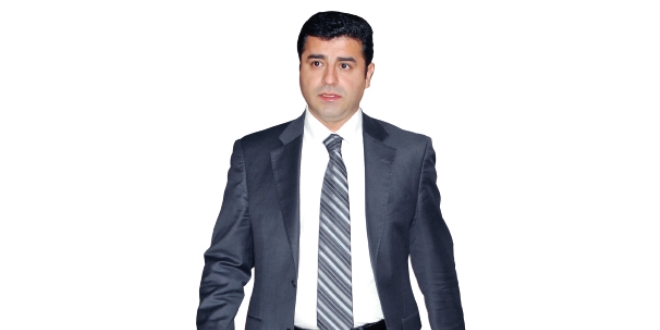 'Türkiye'den giden silahları PYD alıyor'