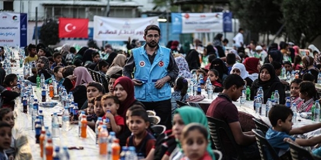 Türkçe'nin üstadından 9 maddede eski iftar sofraları