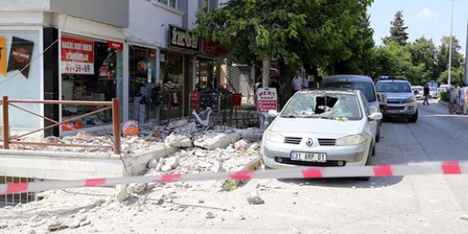 Hatay'da evin balkonu çöktü: 1 yaralı