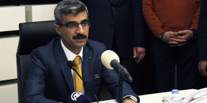'Hastane önlerinde battaniyelerle yatanları görürdük'