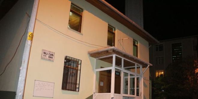 Kocaeli'de camiden "Sakal-ı Şerif" çalındı