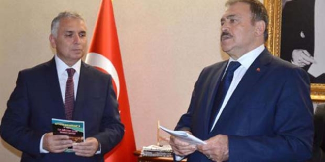'Papazlardan izin alırlarsa, yangını söndüreceğiz'