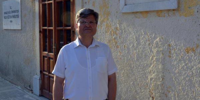 DEÜ'de Dekan Vekili görevden alındı